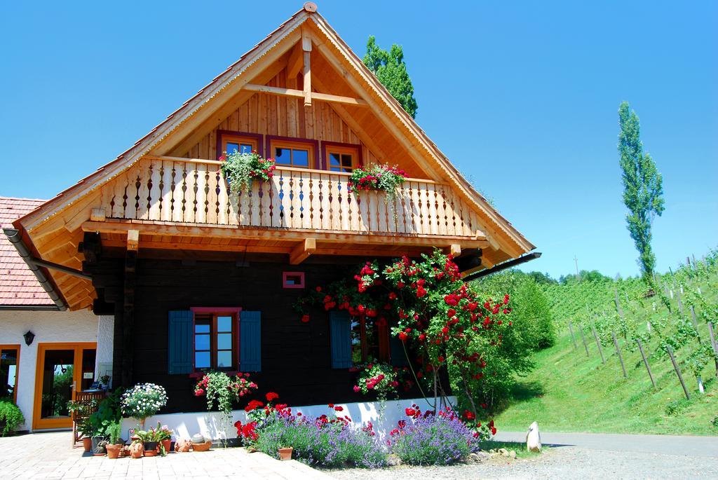 Weingut Winzerzimmer Rothschädl Leutschach Exterior foto
