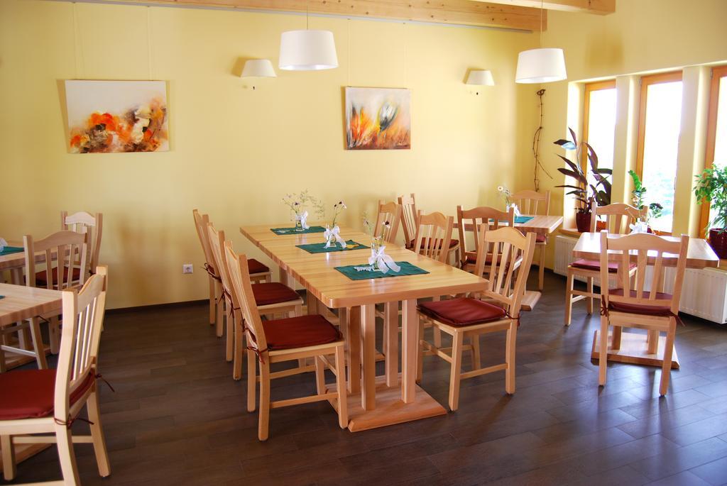 Weingut Winzerzimmer Rothschädl Leutschach Exterior foto